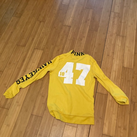 Top - Picture 2 of 2